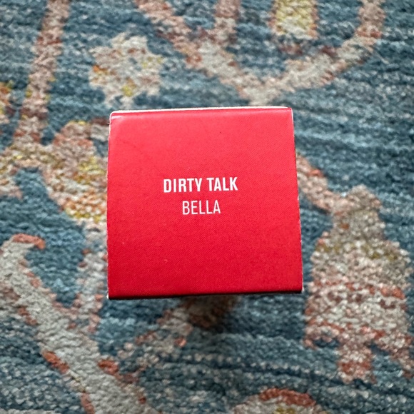 IL MAKIAGE Dirty Talk Matte Lip Color in Bella - Picture 4 of 5